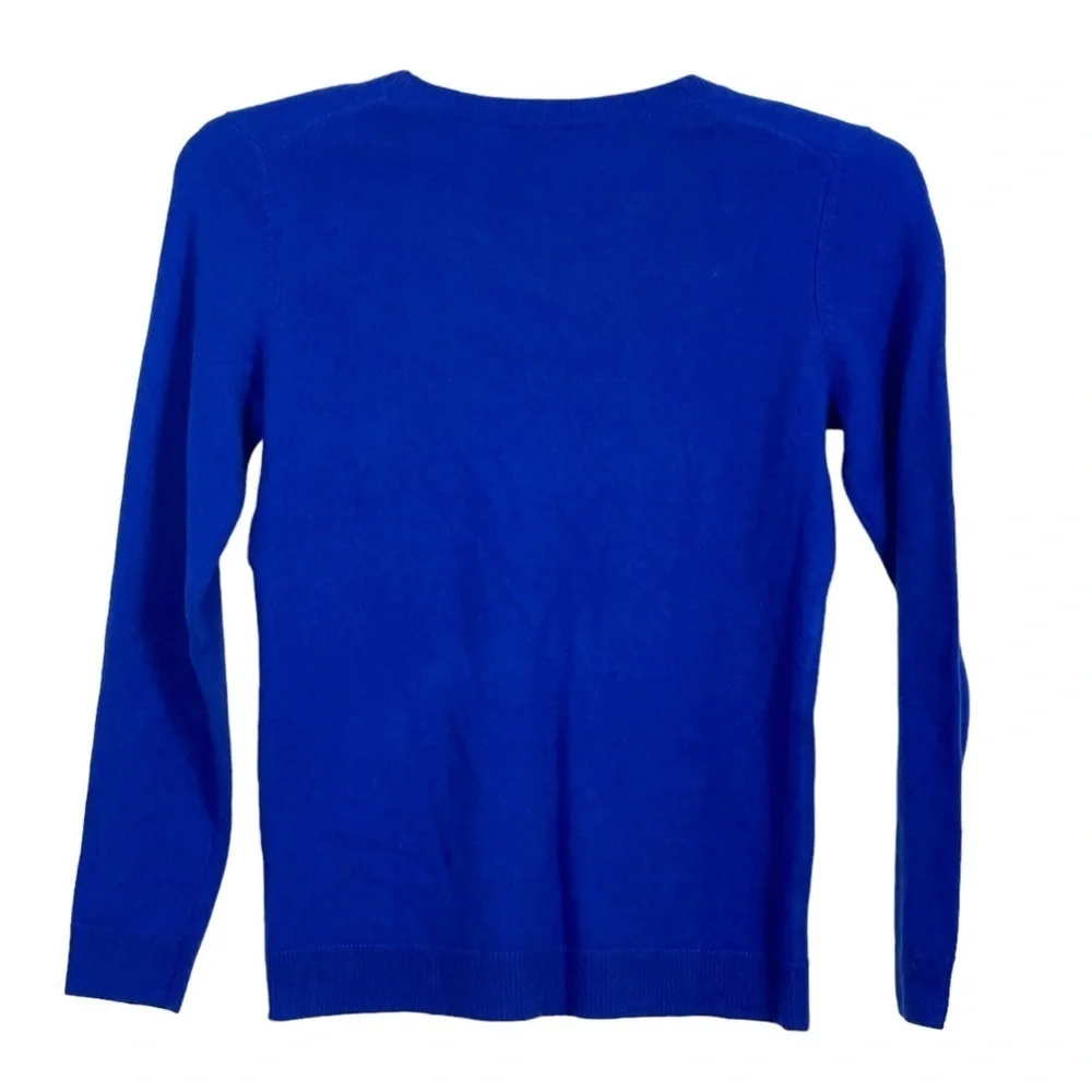 Talbots pure cashmere blue sweater. Pullover, crew neck, GUC, size SP - Picture 2 of 5
